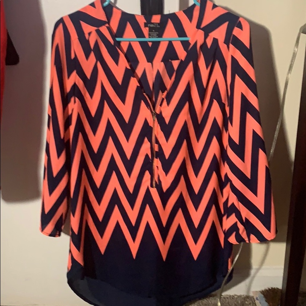 Long sleeve loose shirt
